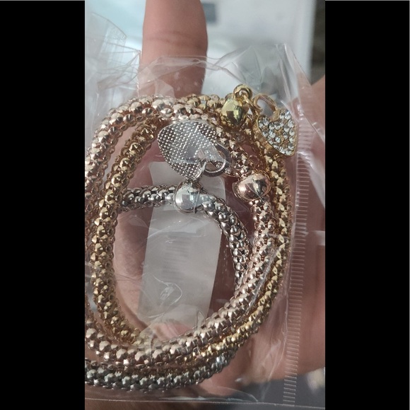 1pcs Gold Color Heart Charm Elastic Bracelets For women fashion bracelets - Picture 2 of 4